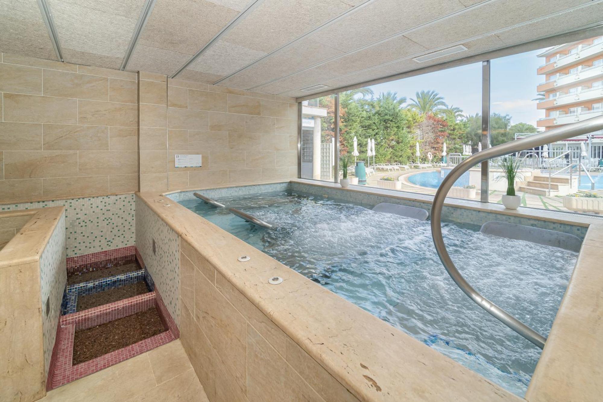 Ferrer Janeiro Hotel & Spa กันปิกาฟอร์ต ภายนอก รูปภาพ