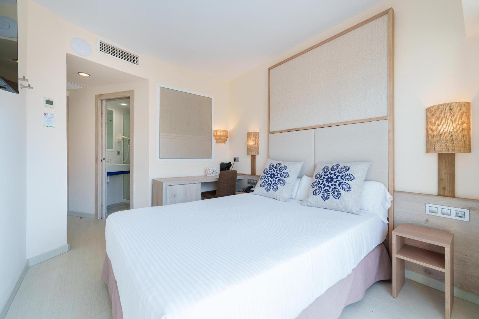 Ferrer Janeiro Hotel & Spa กันปิกาฟอร์ต ภายนอก รูปภาพ