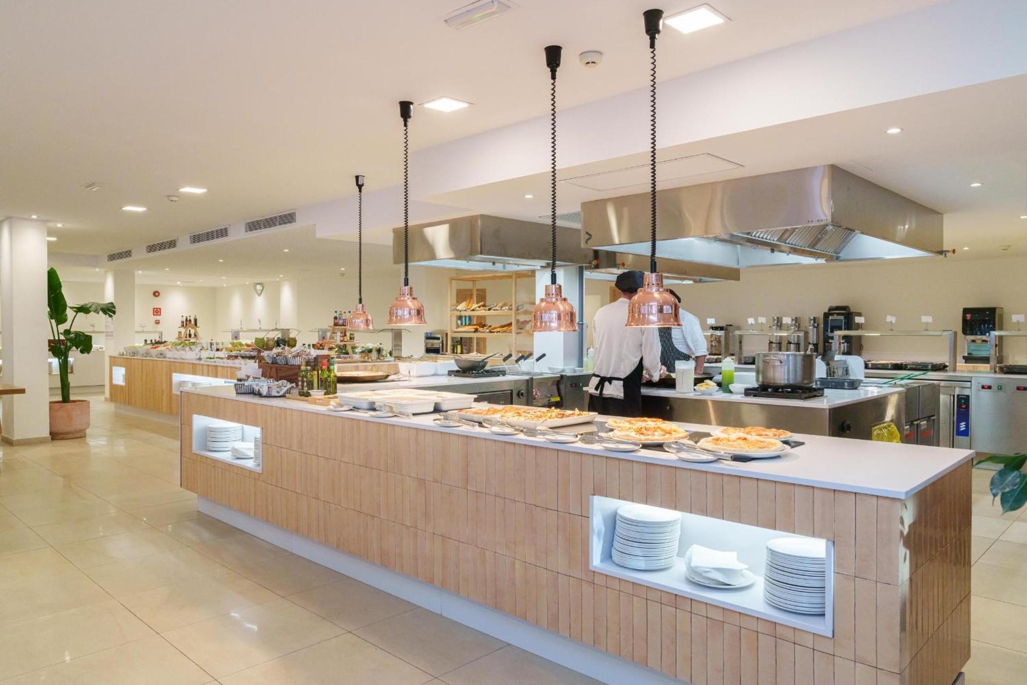 Ferrer Janeiro Hotel & Spa กันปิกาฟอร์ต ภายนอก รูปภาพ